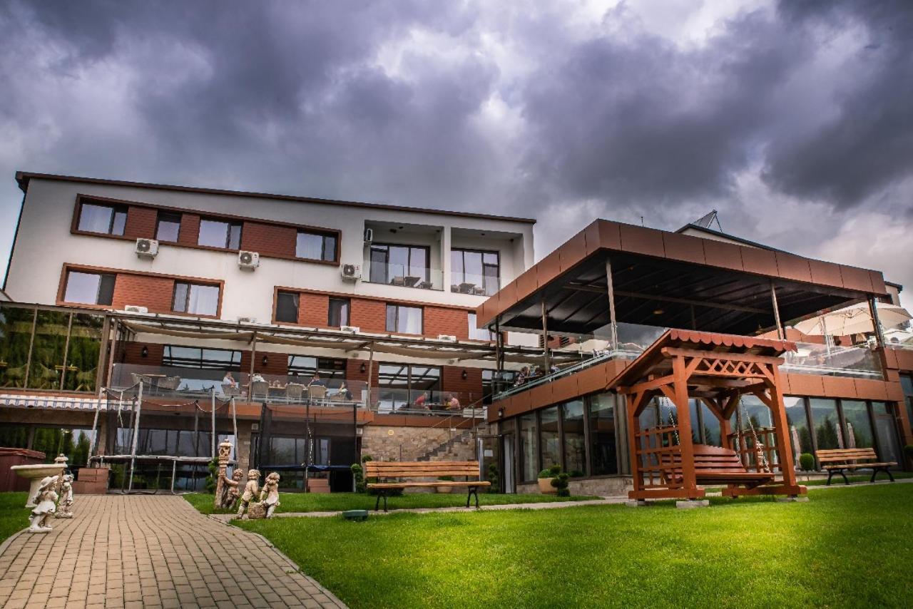 Roser House Boutique - Pe Malul Lacului Hotel Colibiţa